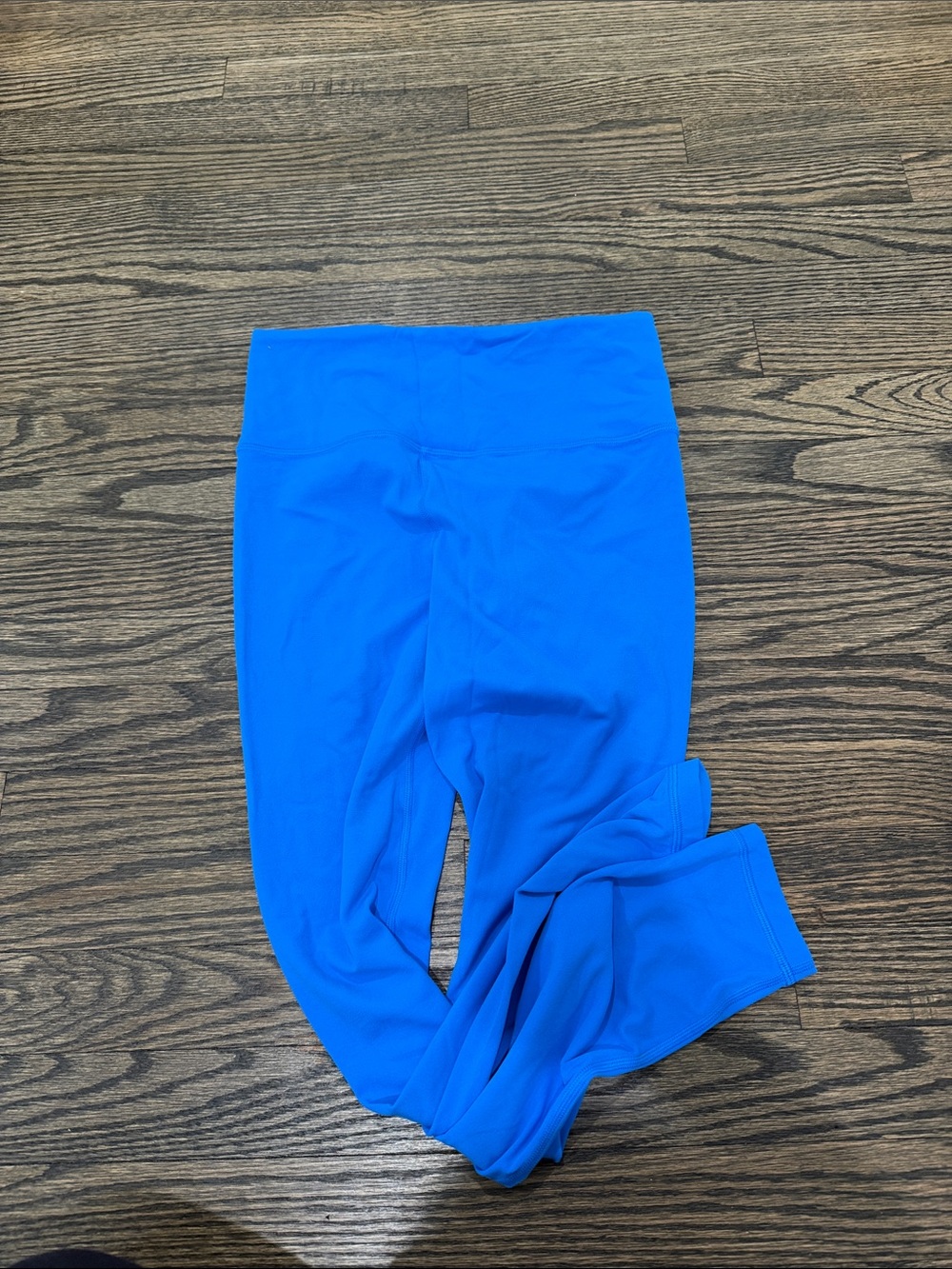 Athleta women Electric Blue Performance Leggings. Worn once